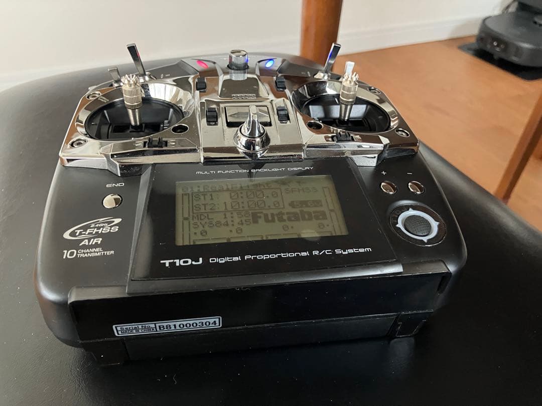 (新品同様)Futaba 10J-2.4GHz R/Cシステム　ダブルスプリング