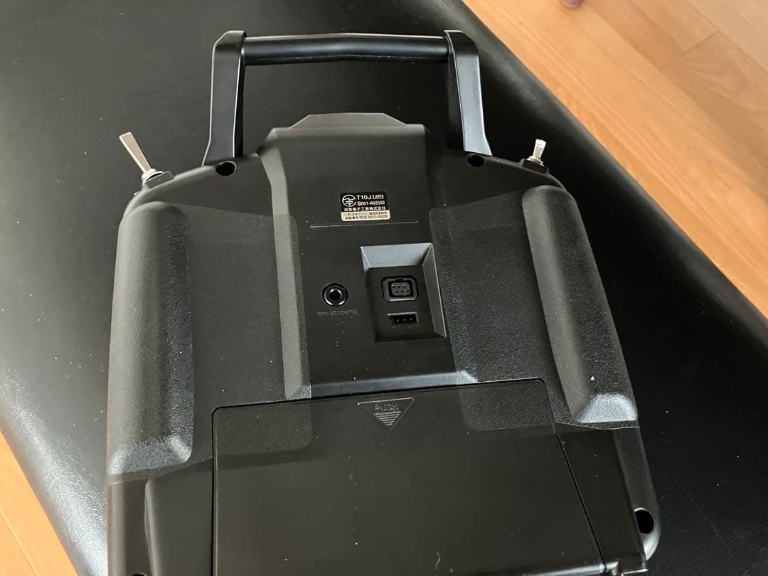 (新品同様)Futaba 10J-2.4GHz R/Cシステム　ダブルスプリング