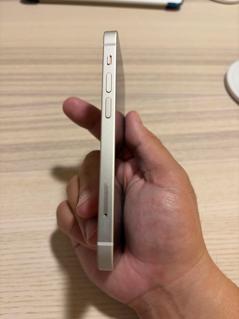 ⭐︎1/5 12時まで安売⭐︎Apple iPhone 13 ホワイト 美品