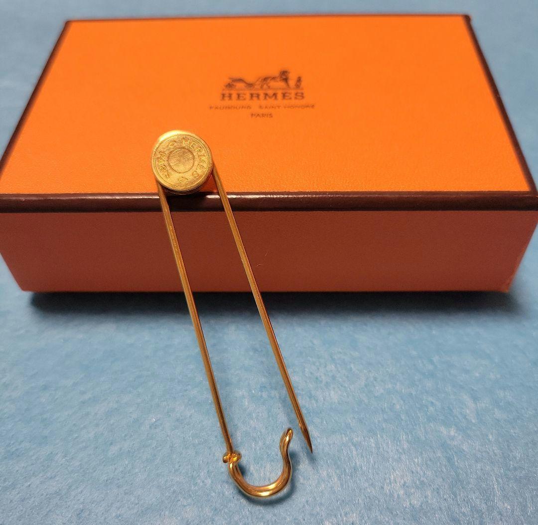 HERMES エルメス セリエ ピンブローチ ゴールドカラー