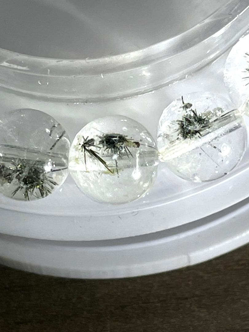 【新入荷】ホーランダイトインクォーツブレス高品質　9.7㎜希少（新品未使用）幸運