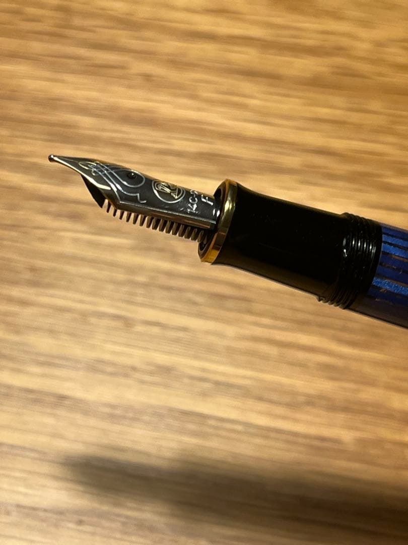 Pelikan 万年筆 スーベレーン M400 ブルーストライプ F【最終価格】