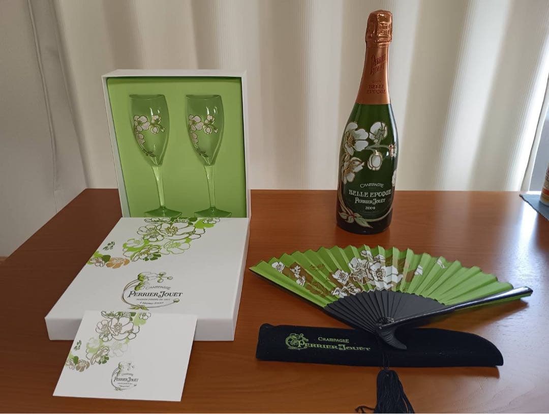 【2004年・希少】ベルエポック シャンパンセット グラス・オリジナル扇子付き