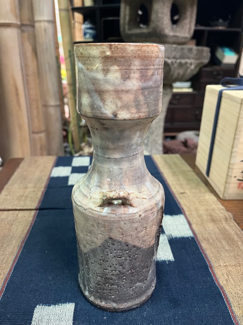 萩焼　大和保男　陶器　花瓶