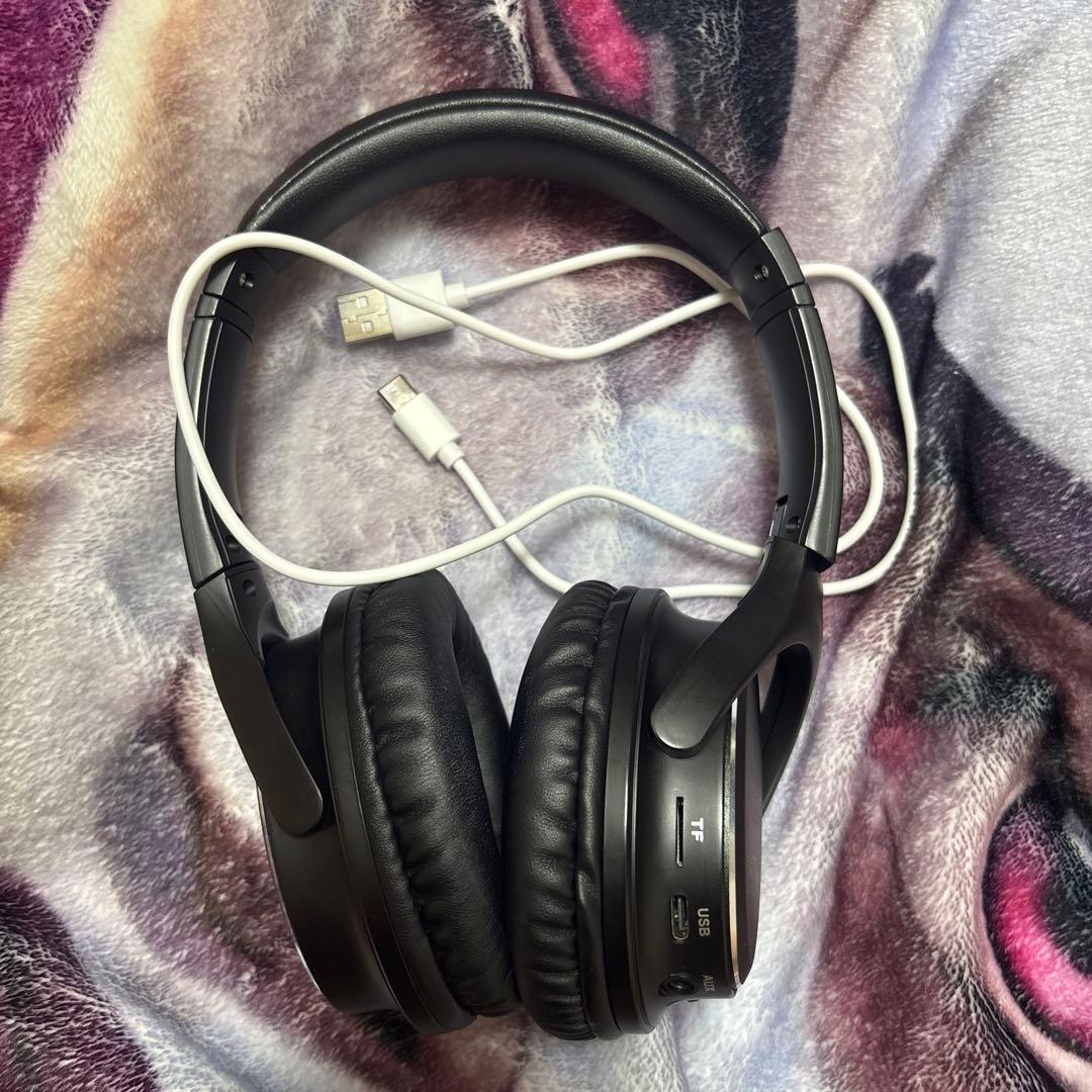 ワイヤレスヘッドホン ブラック　即購入可！