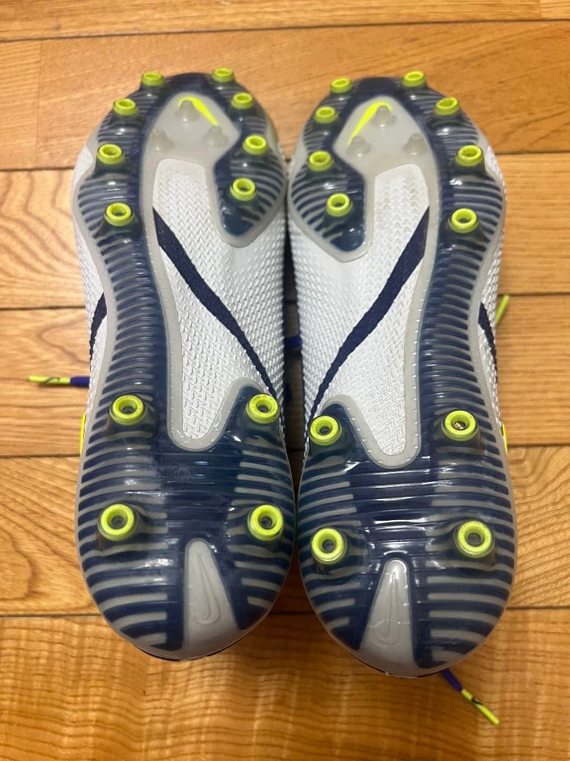Nike ファントム GT サッカースパイク　・・　最終値下げ　・・