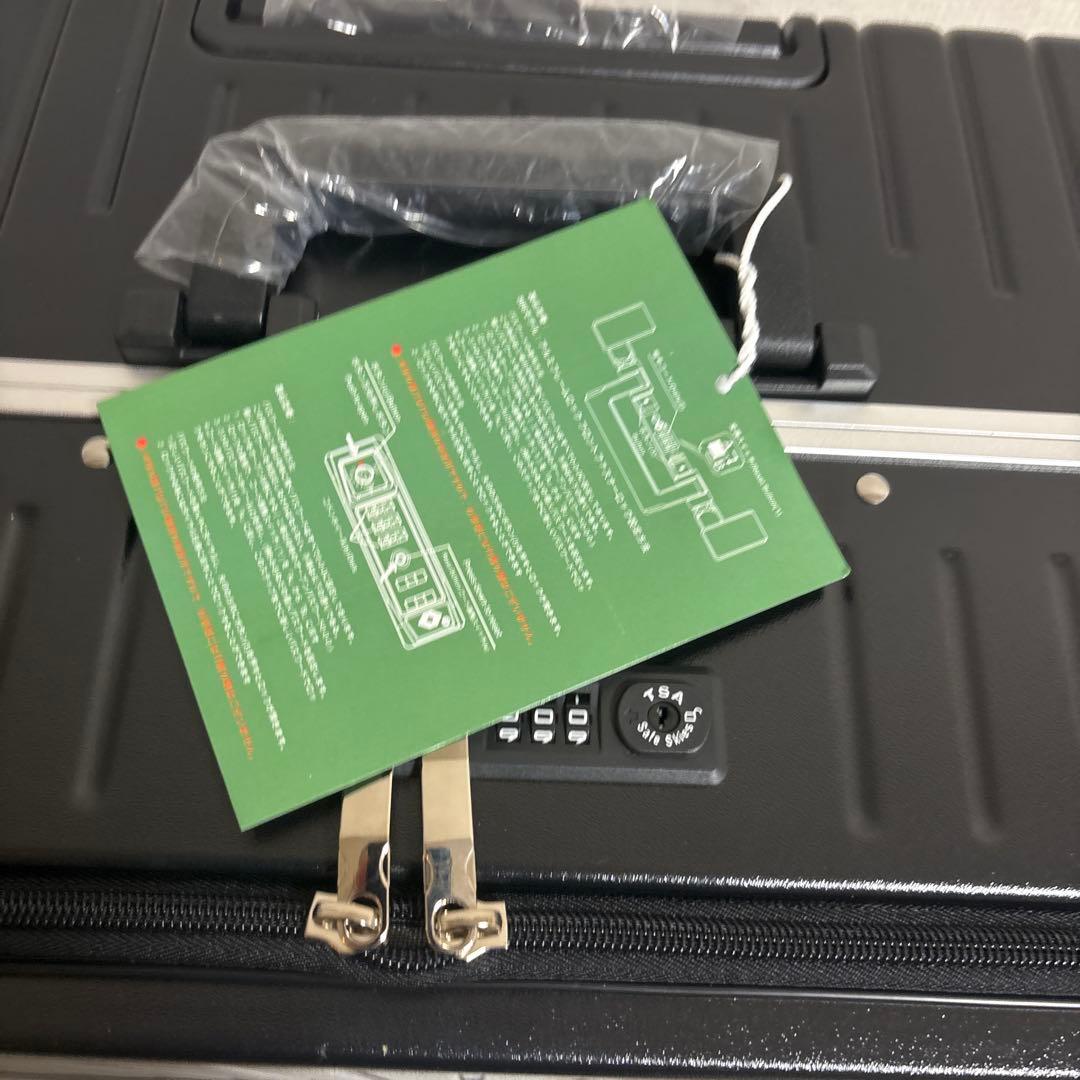 中型 ブラック キャリーケース 4輪 98L