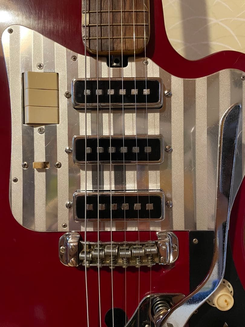 テスコ TG-64 レッド エレキギター 3ピックアップ