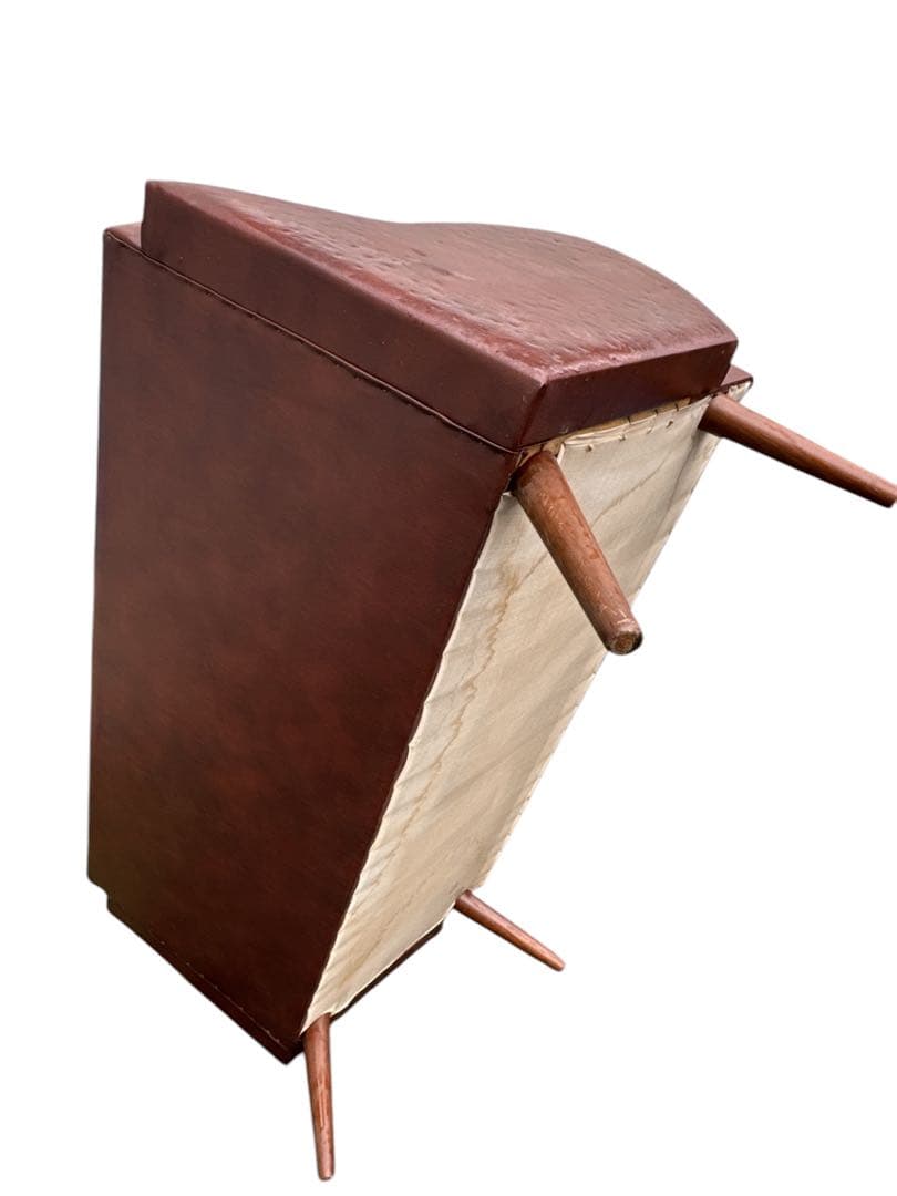 昭和レトロ　ワインレッド色　民芸風　2人掛けソファー