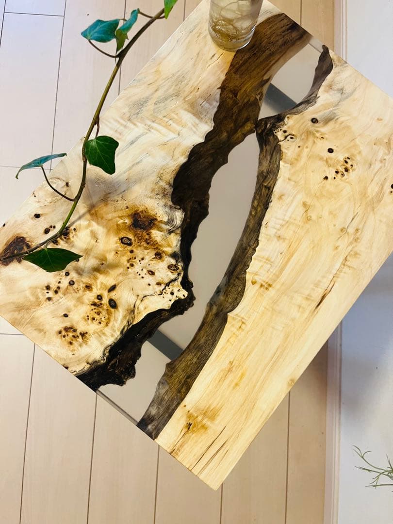 ポプラ　ソファテーブル　レジンテーブル　サイドテーブル　リバーテーブル