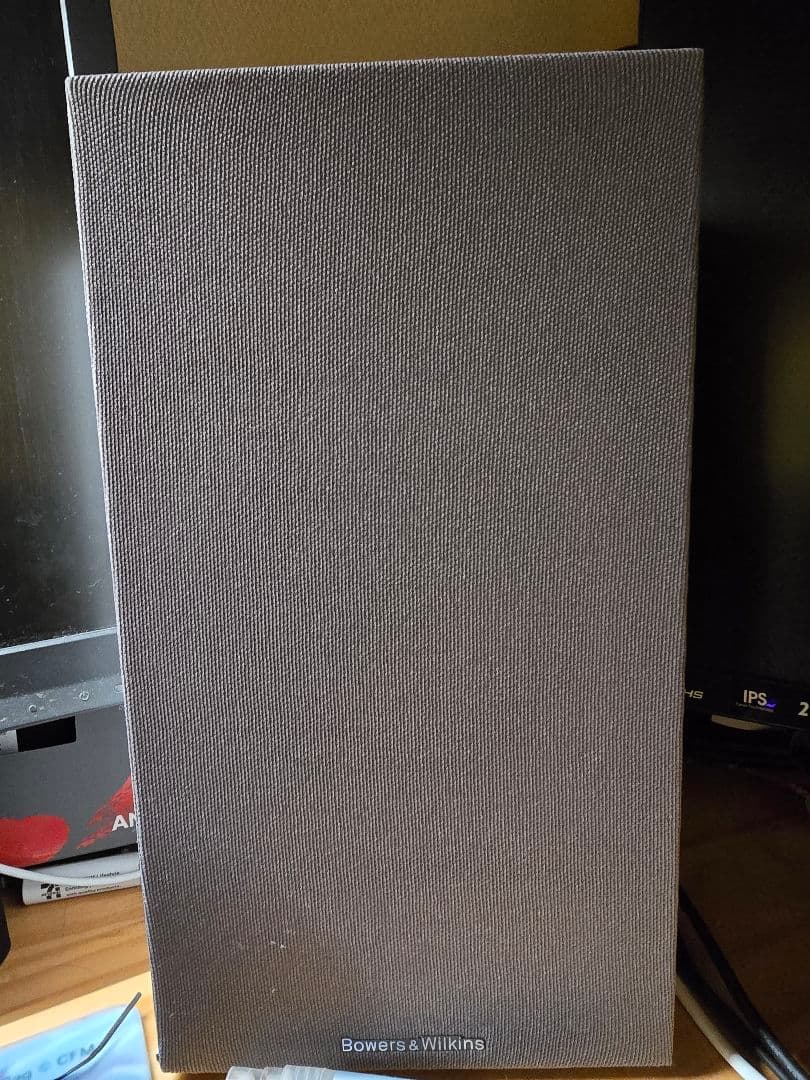 Bowers & Wilkins ホワイト スピーカー