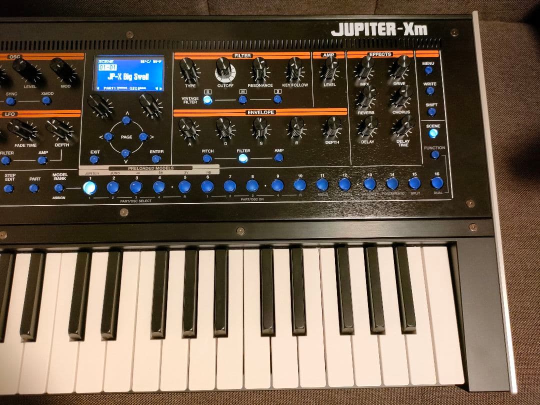 鍵盤楽器 Roland JUPITER-Xm Synthesizer