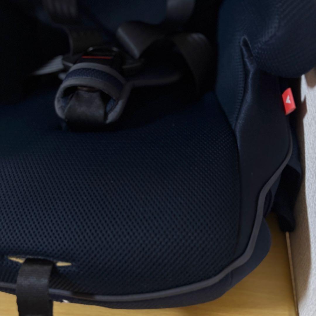 アップリカ エアグルーヴ AD ネイビー ジュニアシート…