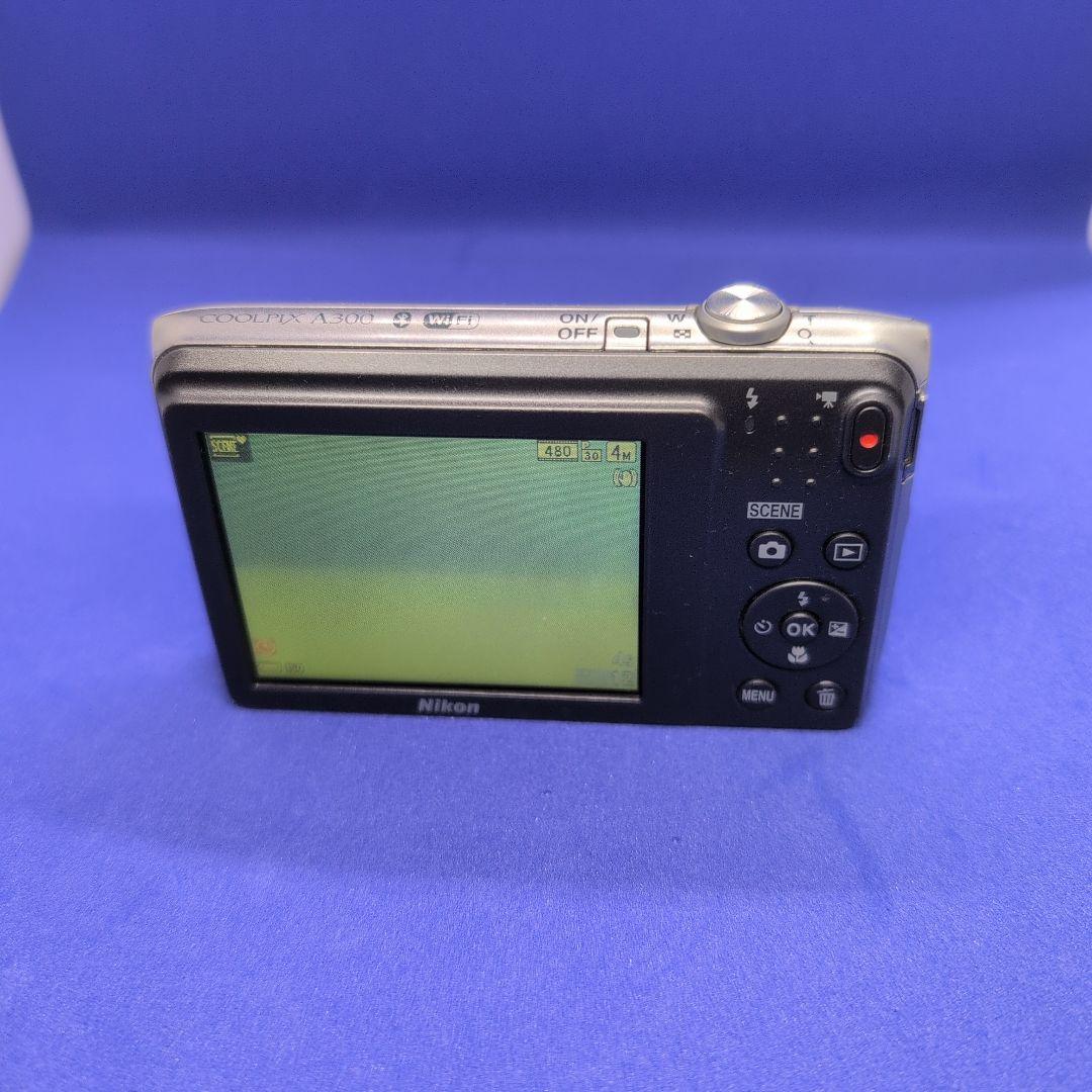 Nikon COOLPIX A300 シルバーコンパクトデジタルカメラジャンク品