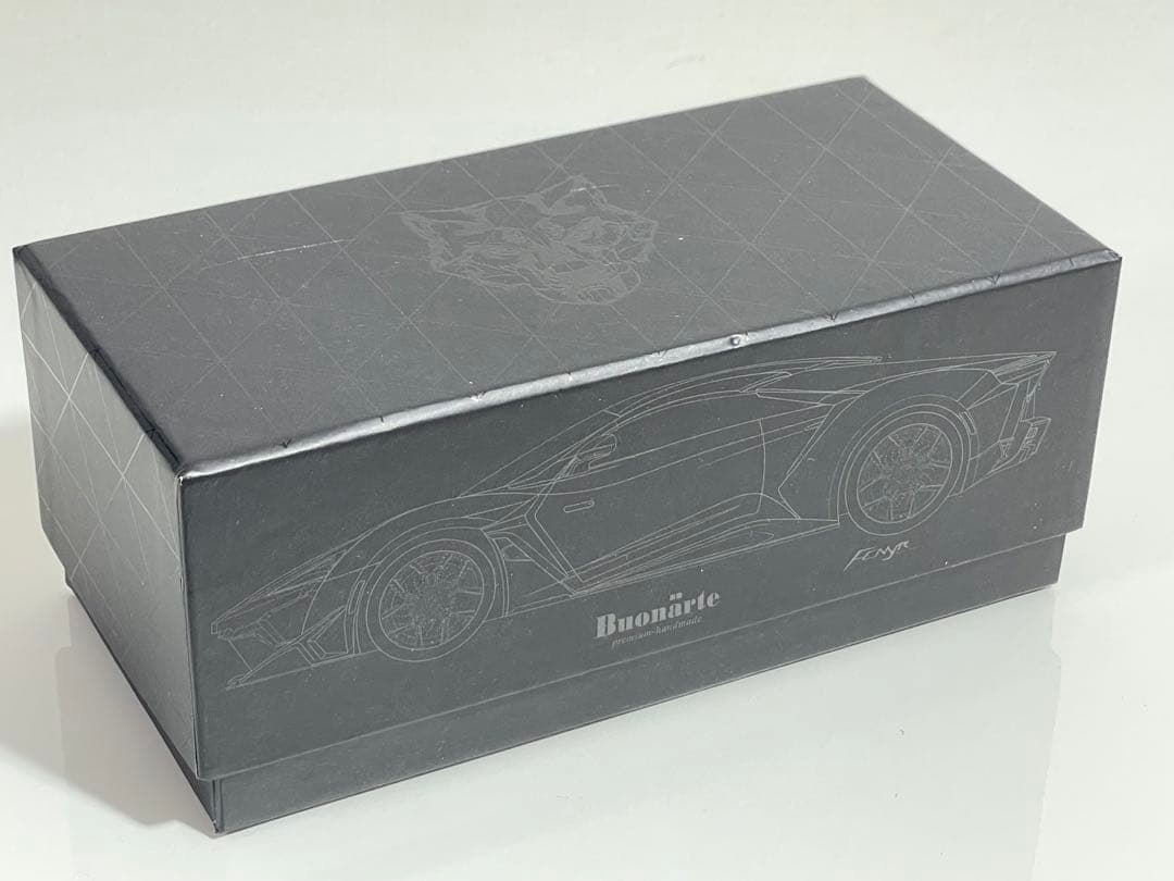 Buonarte 1/43 フェニア Fenyrスーパースポーツ