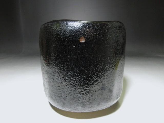 楽吉左衛門九代 了入 黒筒茶碗／楽吉左衛門十代 旦入 書付／時代桐箱