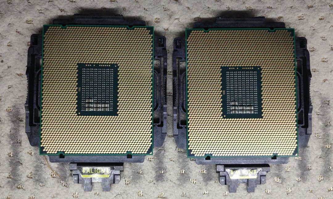 Intel Xeon E5-2697 v4 2.30GHz 18コア x2個