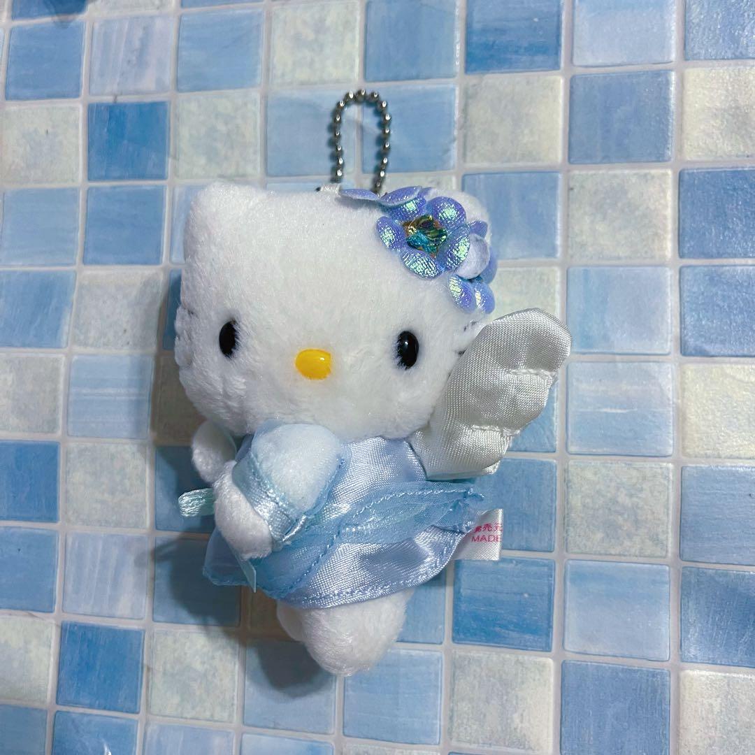 サンリオ　ハローキティ　エンゼルデザイン　キーホルダー　ボールチェーン