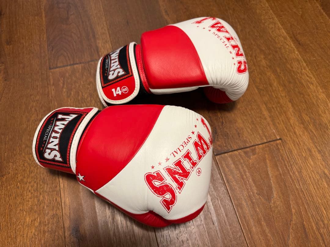 TWINS SPECIAL ボクシンググローブ 14oz 赤白