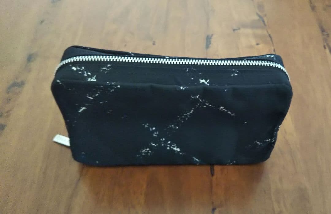 【 CHANEL 】 旧トラベルライン コスメポーチ・アクセサリーポーチ