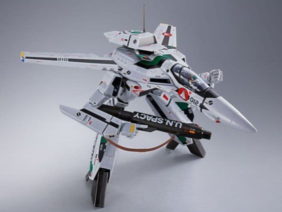 【新品未開封】DX超合金 劇場版 VF-1A バルキリー（柿崎速雄機）マクロス