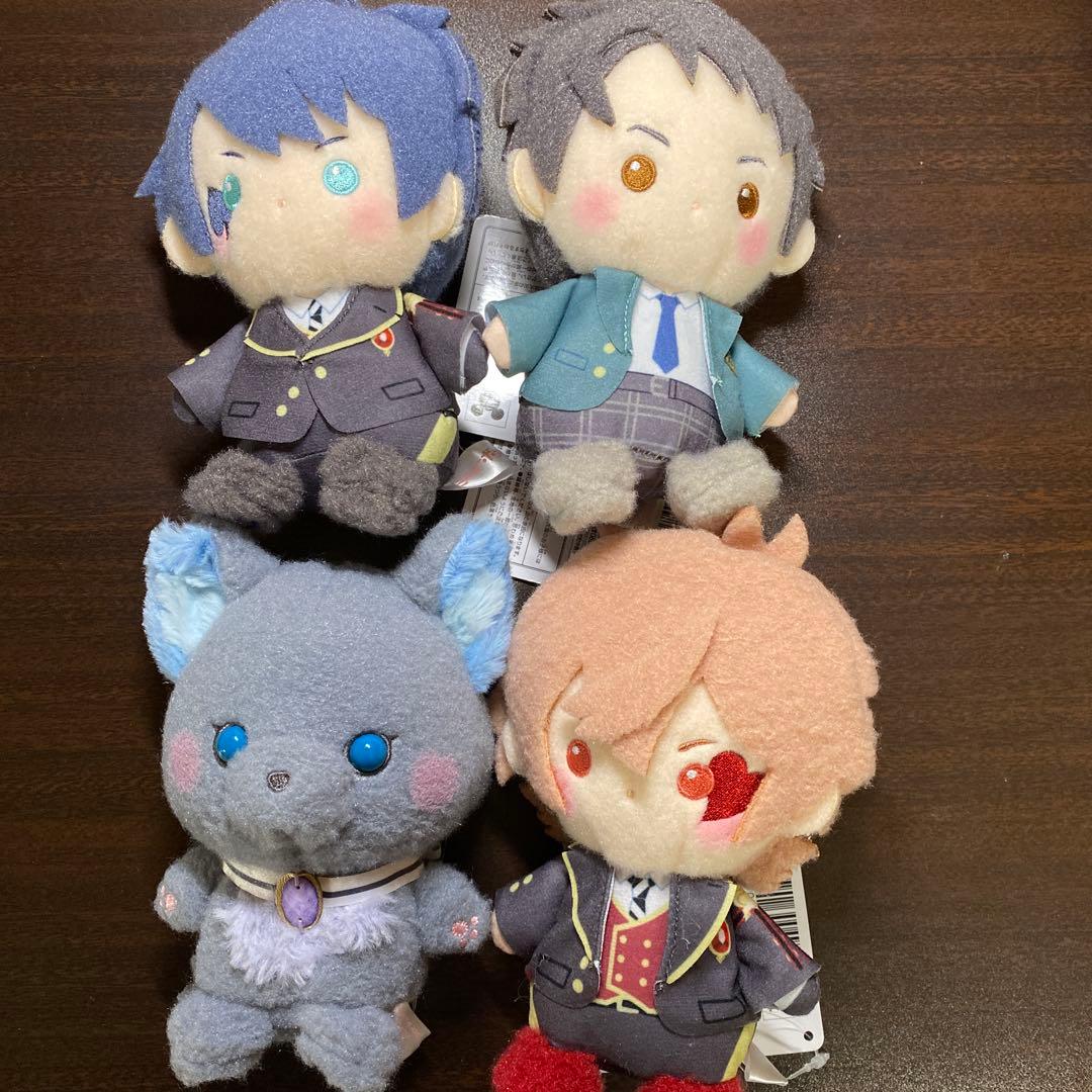 i*e様 ツイステ ミルキーボア ぬいぐるみ〜エース・デュース・雄剣・グリム4種