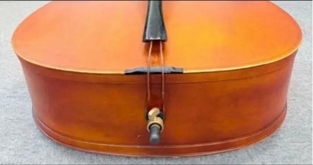 Hallstattのコントラバス「WBS-800」木製 4弦