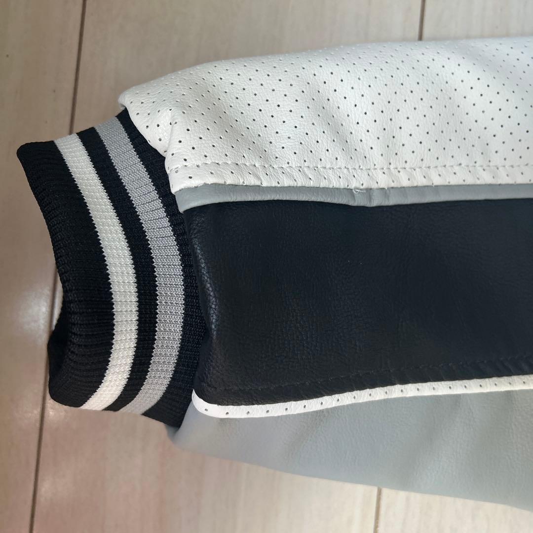 アメリカ直輸入、新品未使用大人気レイダース　レザージャケット　USサイズのXXL