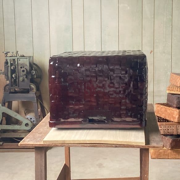 つづらの一閑張り　道具箱　茶溜め（深みのある赤茶色）