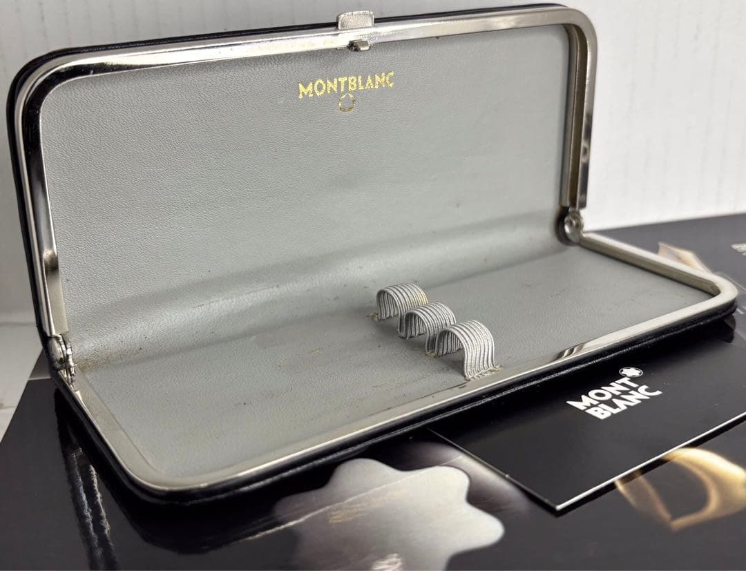 ⭐️レアで貴重なかなり稀少なヴィンテージCLASSICペンポーチ3本差⭐️モンブラン