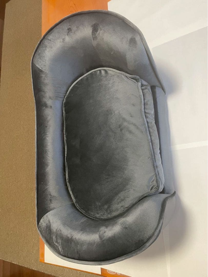 小型ペット用グレーソファ型ベッド
