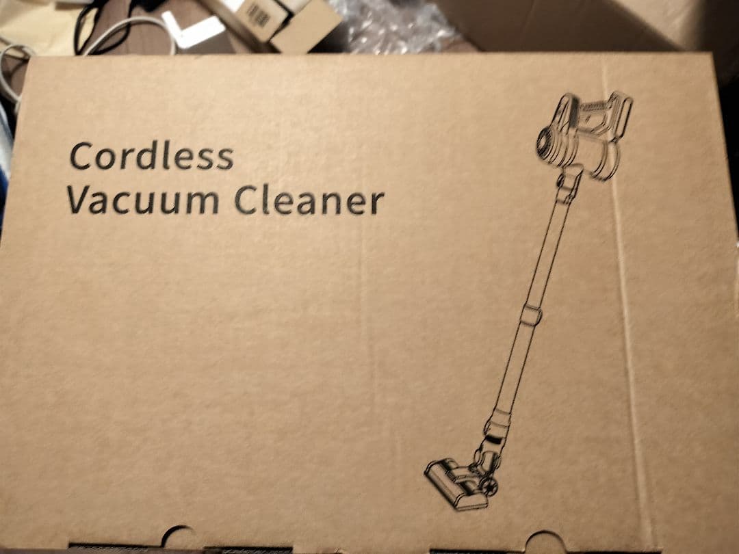 Hearten 掃除機 コードレス【超軽量自走式設計・グリーンLEDライト搭載】