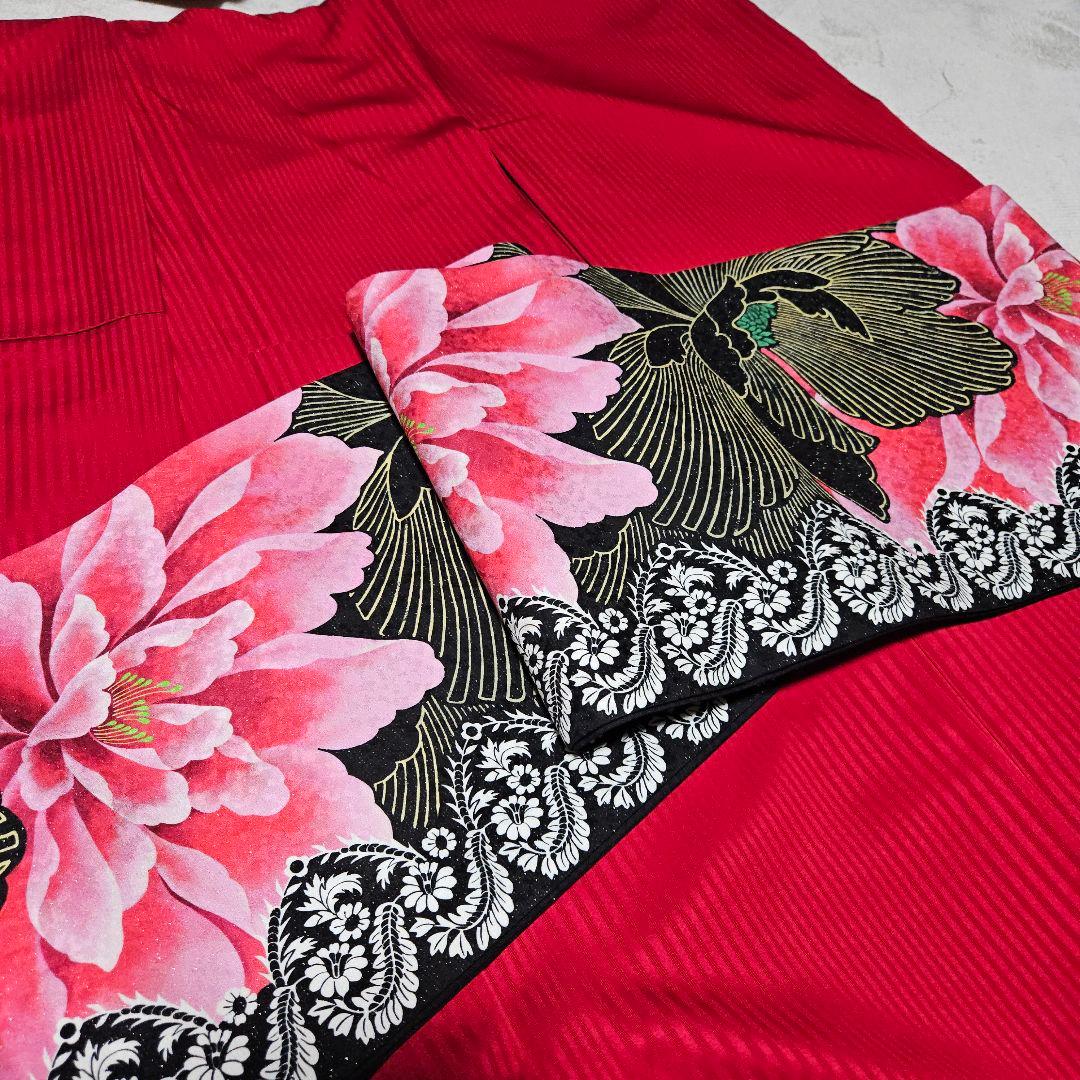 赤無地振り袖+袋帯2点セット　レンタル落ち