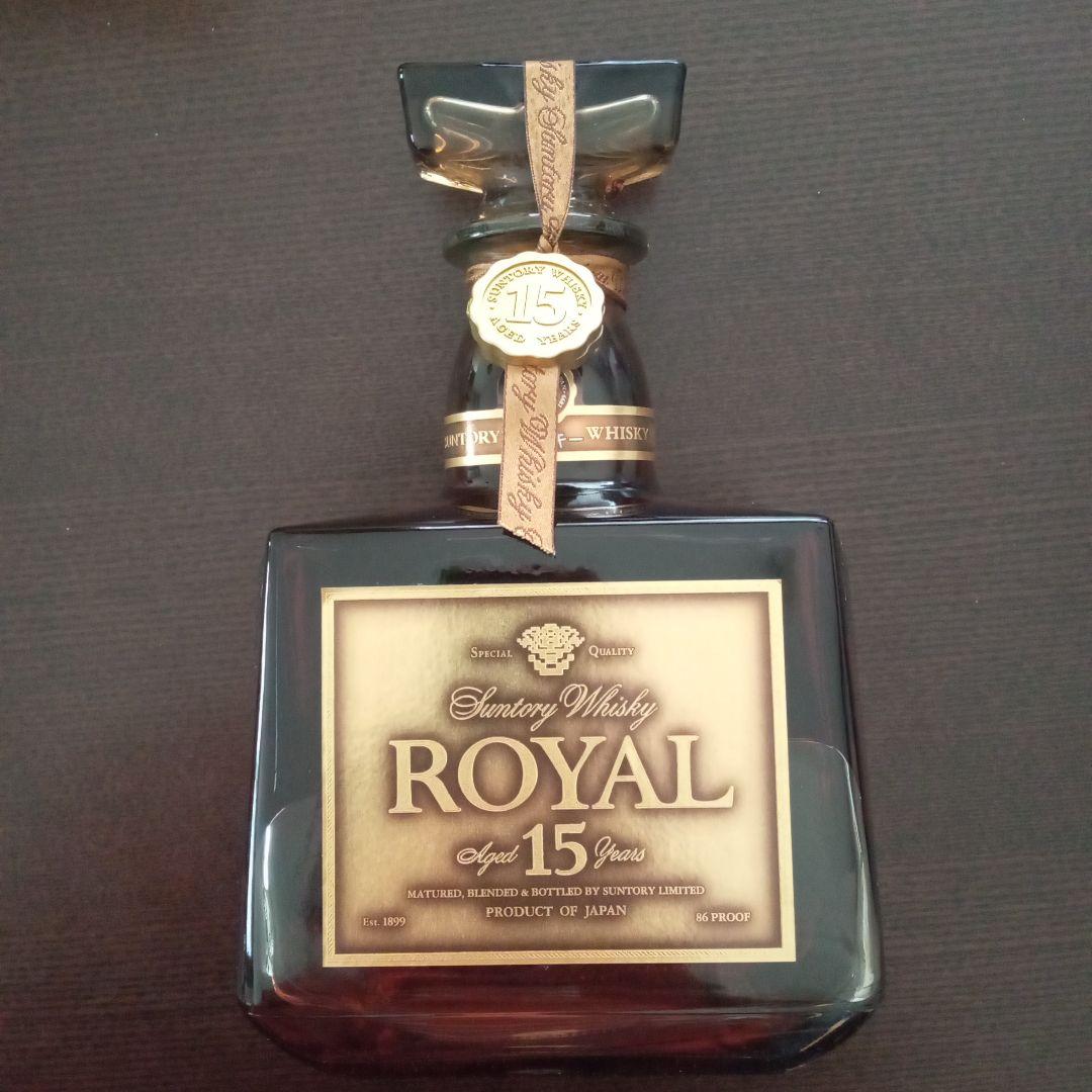 サントリー ローヤル 15年 ゴールドラベル 750ml