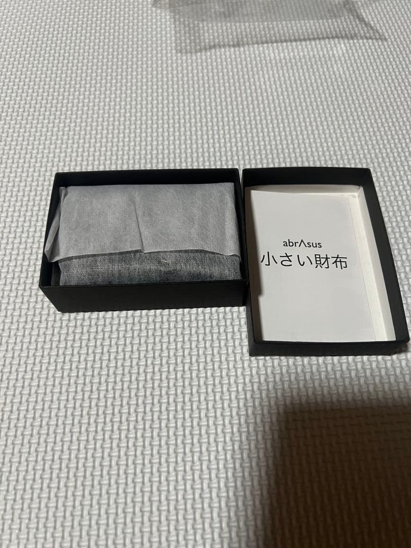 abrAsus 小さい財布 ブッテーロレザーエディション ブラック