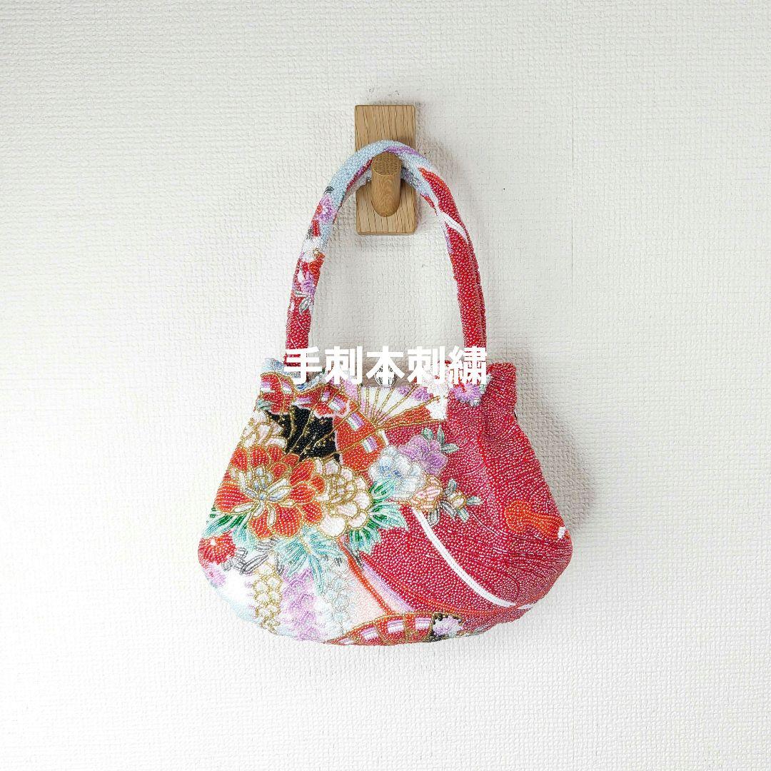 手刺本刺繍　和装　成人式　浴衣　ビーズ花柄バッグ　扇子