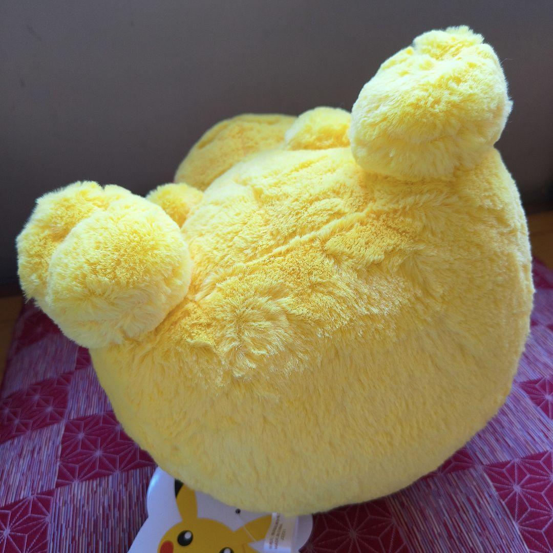 ポケモン　おっきいふわふわぬいぐるみ ピカチュウ　ポケモンセンター限定