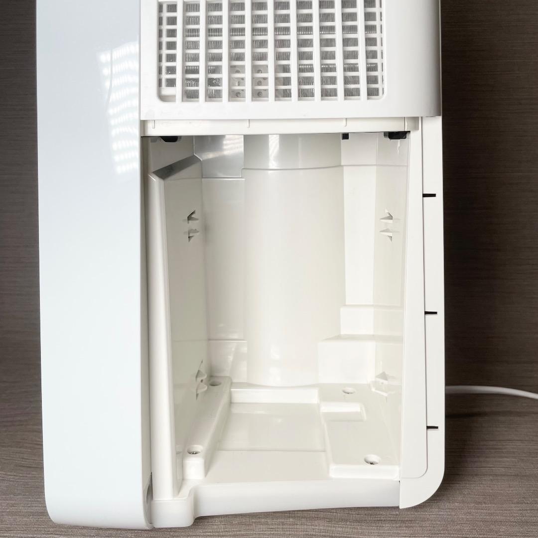 美品✨シャープ 除湿機 CM-L100-W 動作確認済み✨送料無料 匿名配送