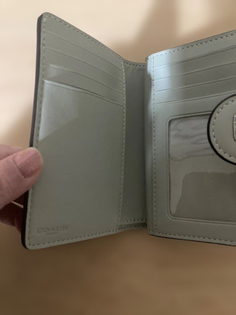 正規品COACH 二つ折り財布 未使用❣️本日削除‼️