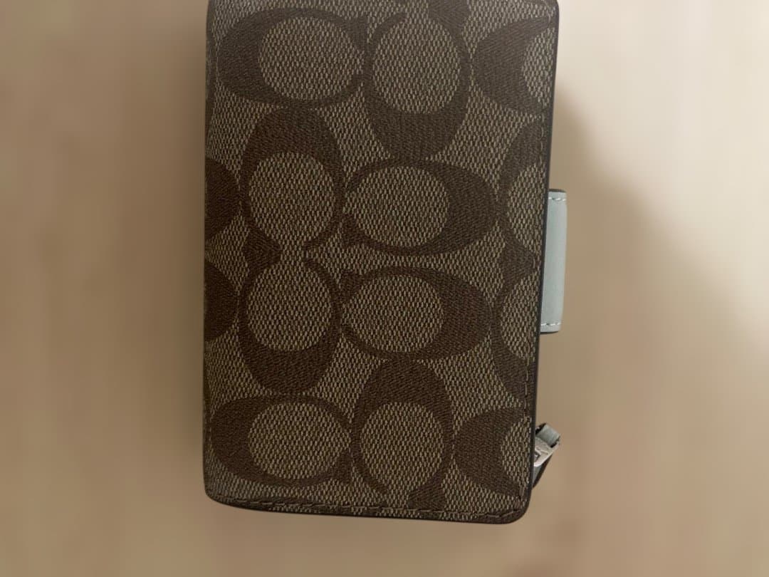 正規品COACH 二つ折り財布 未使用❣️本日削除‼️
