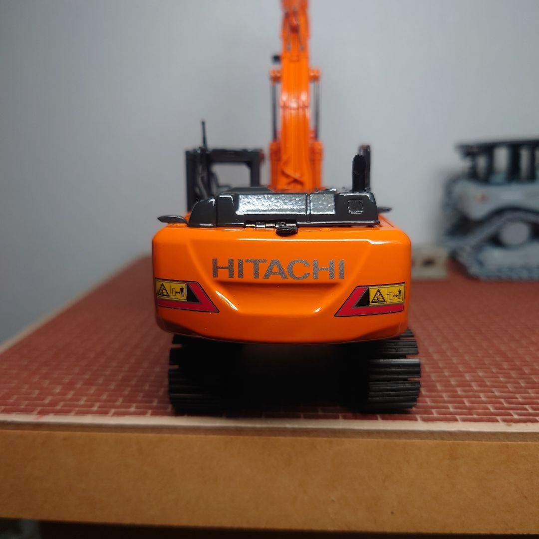 HITACHI ZAXIS200-7&NPKブレーカー+おまけ付き 1/50
