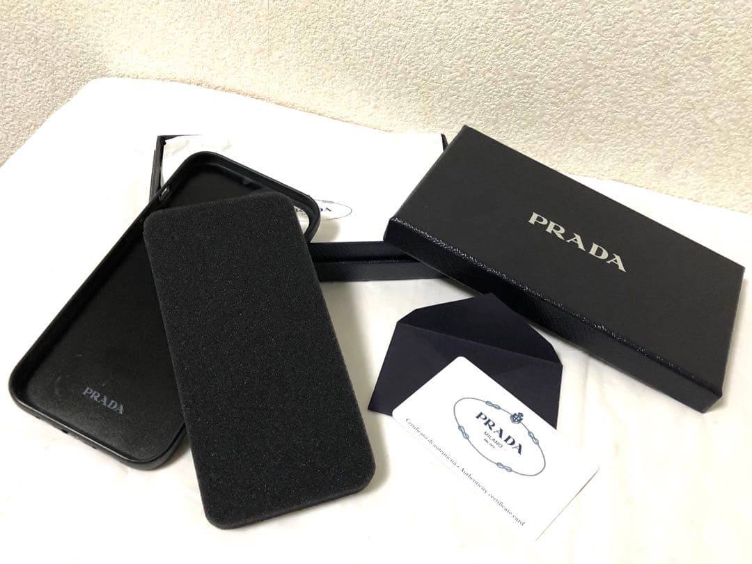 超美品✨PRADA iPhone14 Plus/Pro Maxギャランティー 黒