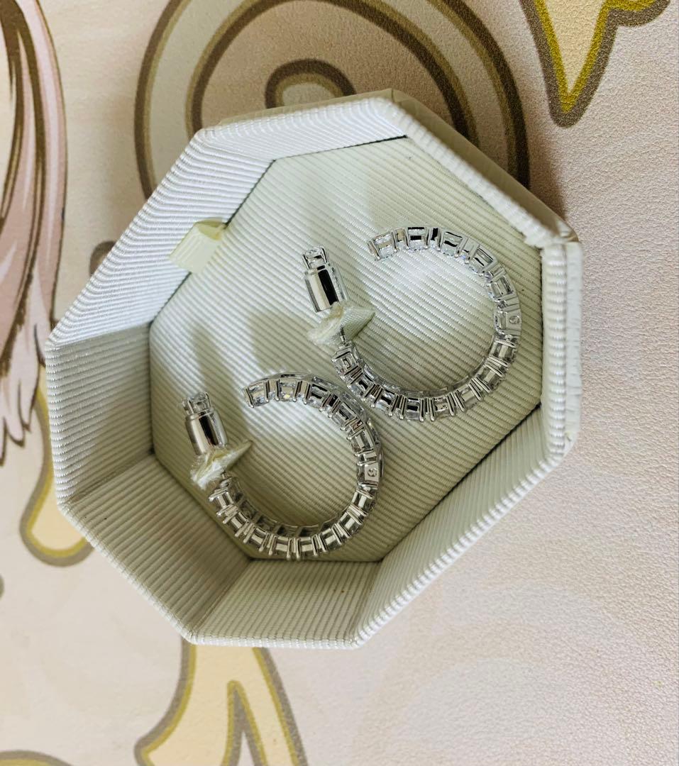 ペコ　スワロフスキー Swarovski Matrix フープピアス