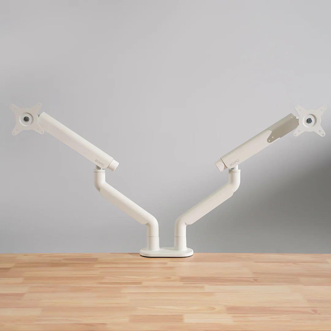 cofoデュアルモニターアーム ホワイト　限定的に値下げします。値下げ。