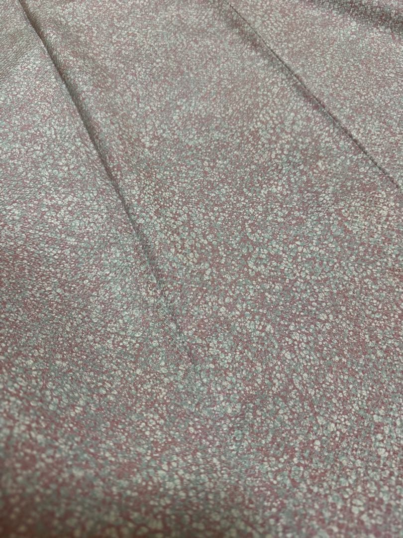 【極美品】京都老舗銘店「ゑり善」桃桜色「織疋田文様」手染めロウケツ染 小紋