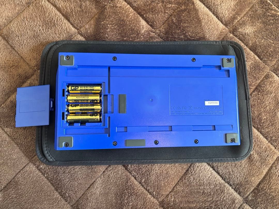 BOSS GT-1 ギターエフェクター 本体　カバー、アダプター、元箱付き