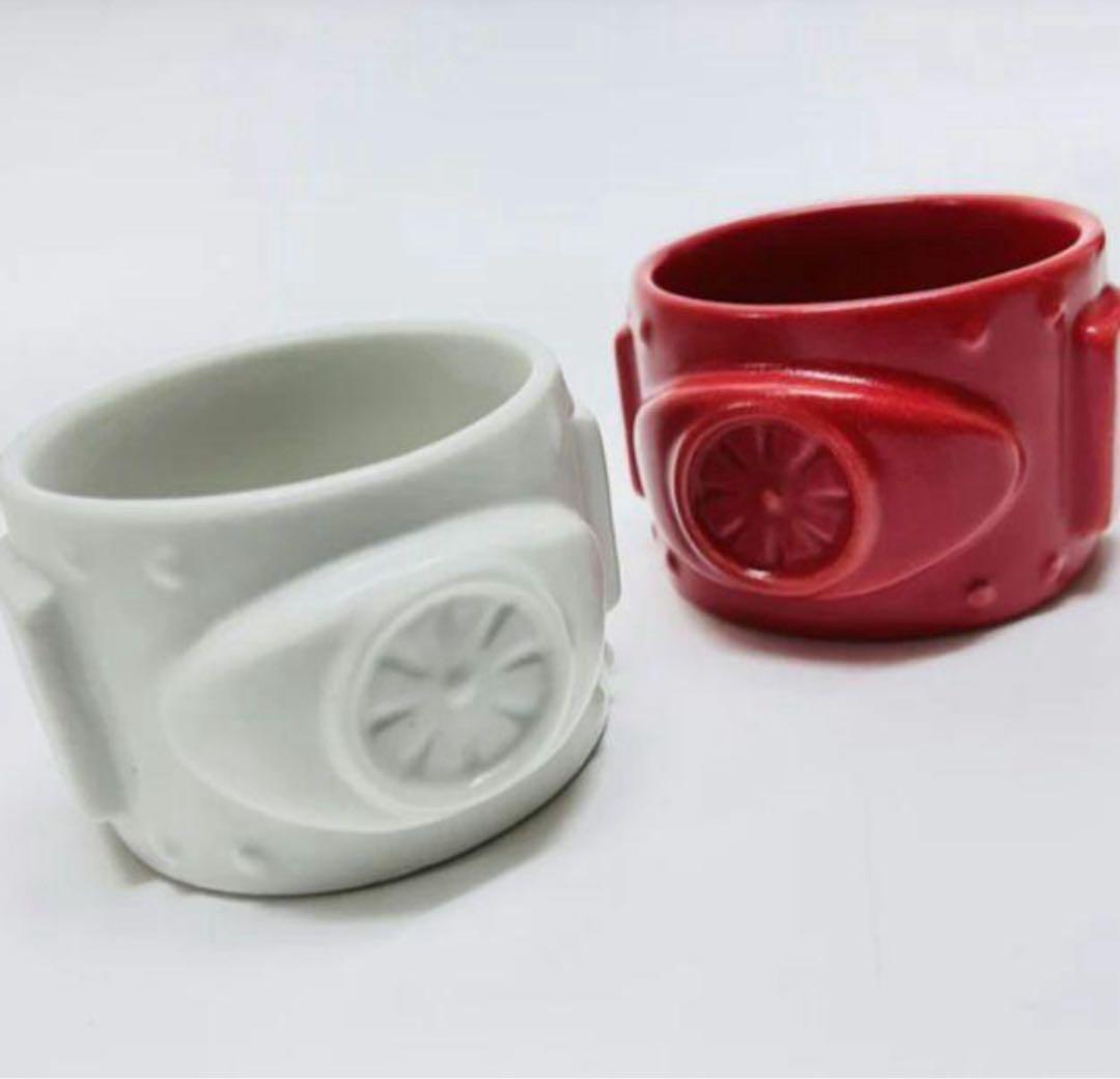 日本酒仮面ライダー１号&２号７２０ml２本セット 変身ベルト型お猪口(白・紅)付