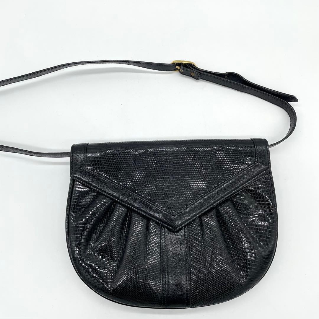 【極美品】イヴサンローラン　ショルダーバッグ　カサンドラロゴ　リザード　黒