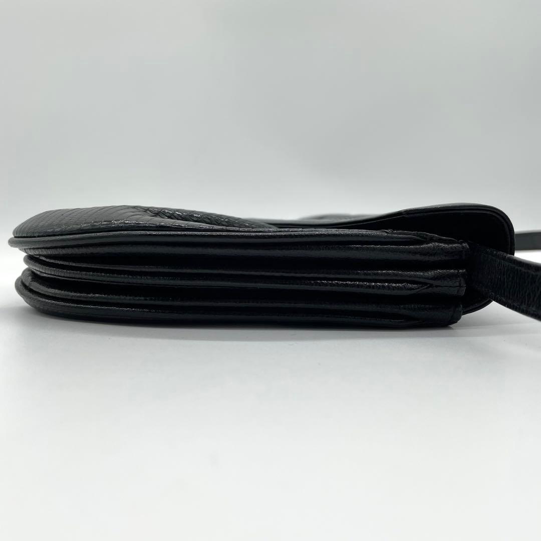 【極美品】イヴサンローラン　ショルダーバッグ　カサンドラロゴ　リザード　黒