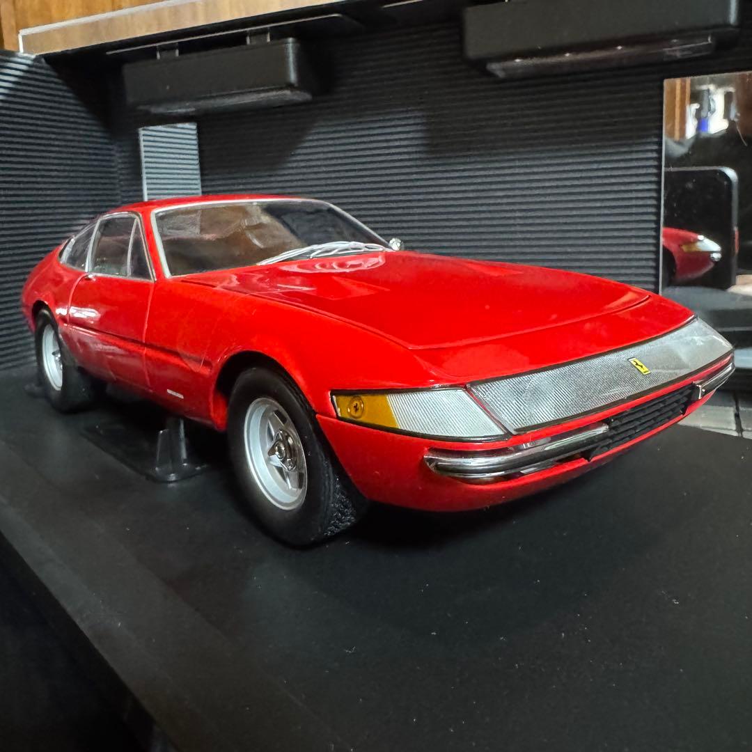 絶版未展示品 京商 1/18 フェラーリ 365GTB/4 デイトナ ’69